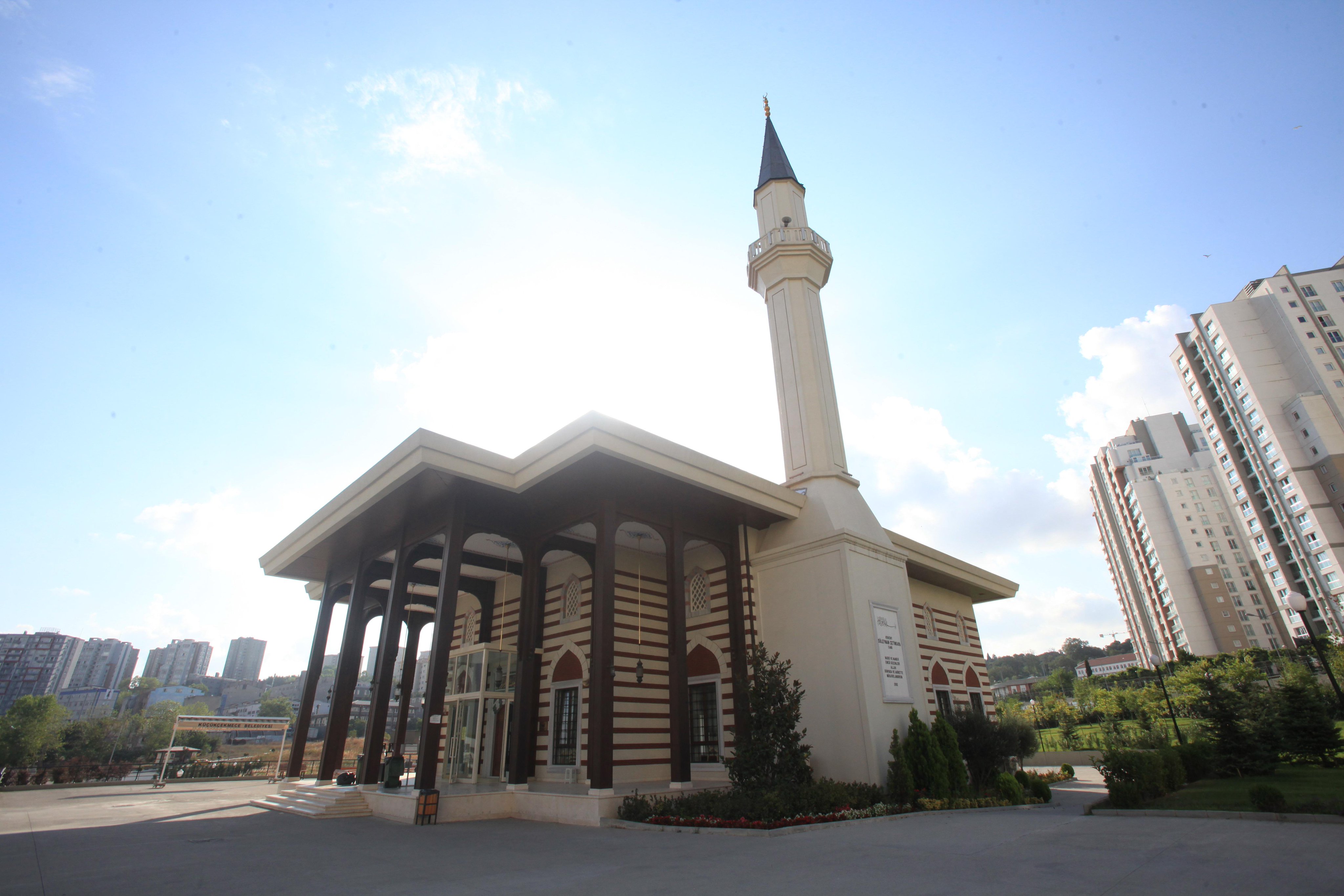 SÜLEYMAN ÇETINSAYA CAMI