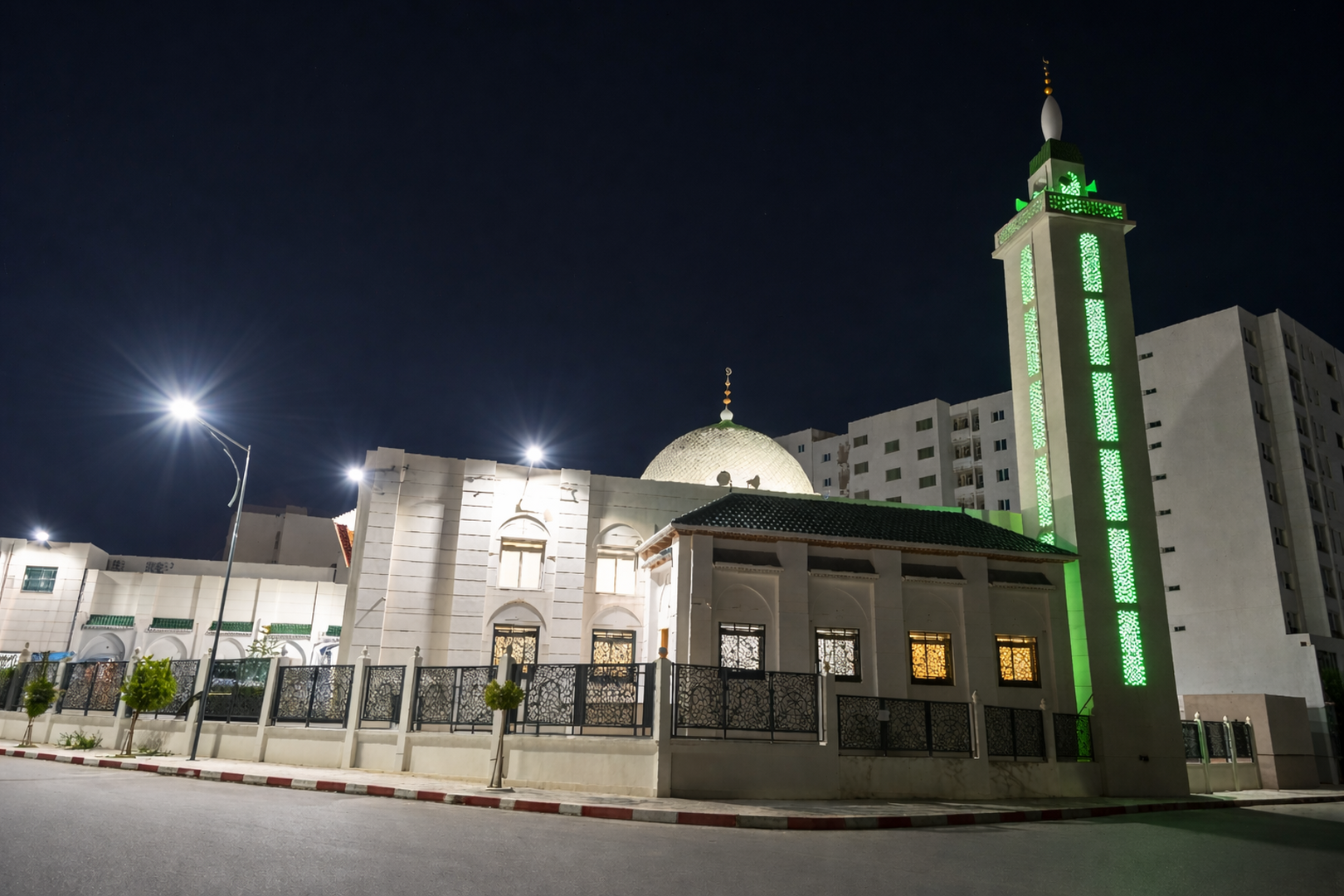 مسجد عقبة بن نافع وج 20 علي منجلي الخروب