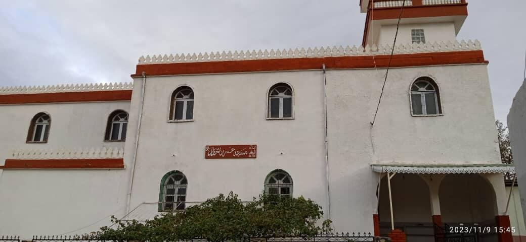 مسجد عمر بن الخطاب-حي لوباردي-عين بوزيان