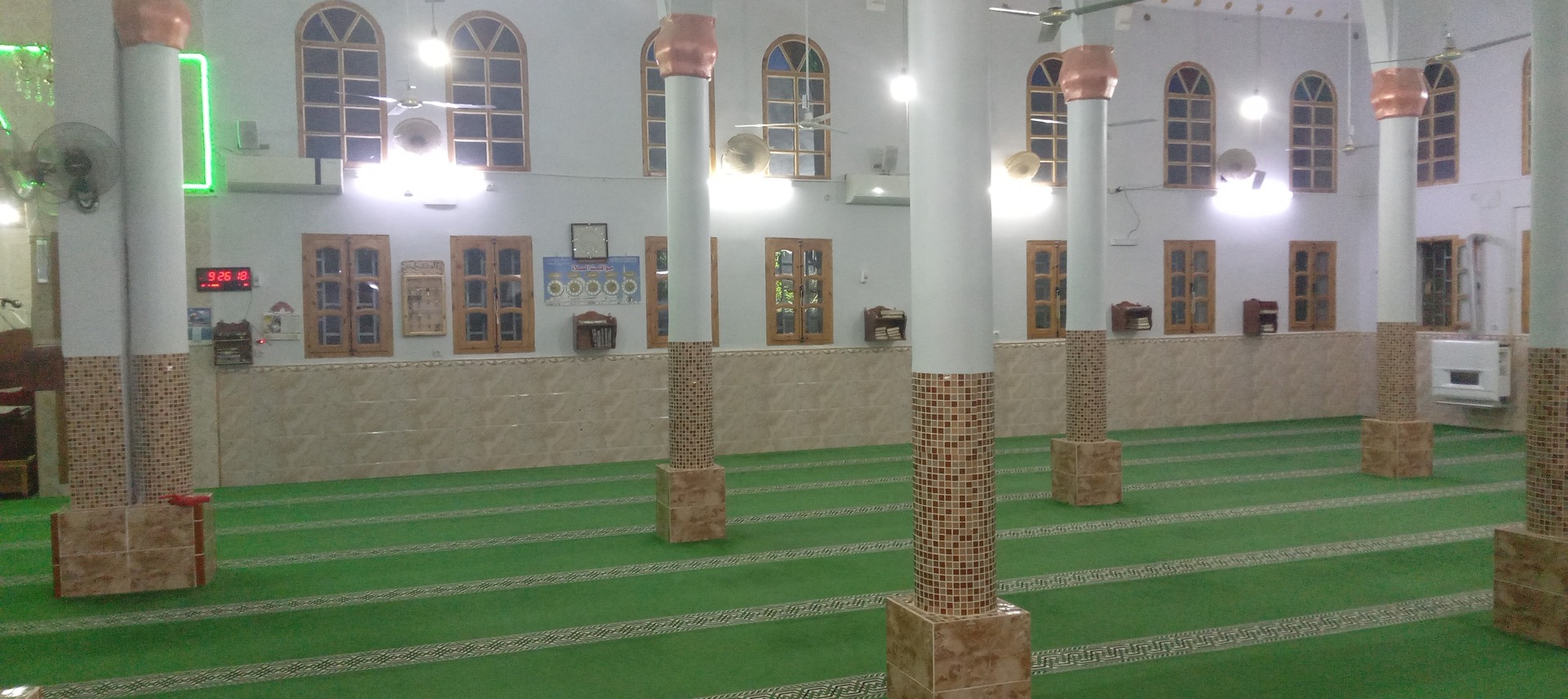 مسجد بادريان الكبير