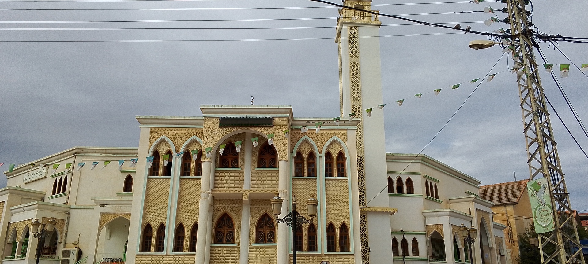 مسجد علي بن أبي طالب