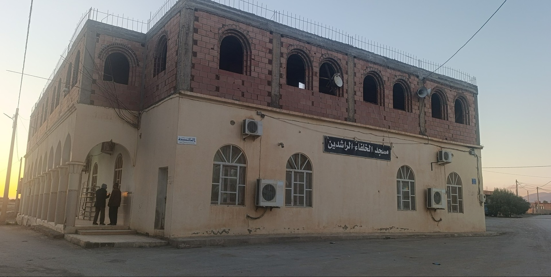 مسجد الخلفاء الراشدين