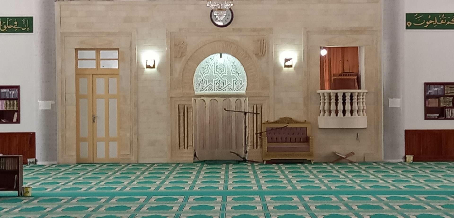 جامع عمر بن الخطاب "المندرة"