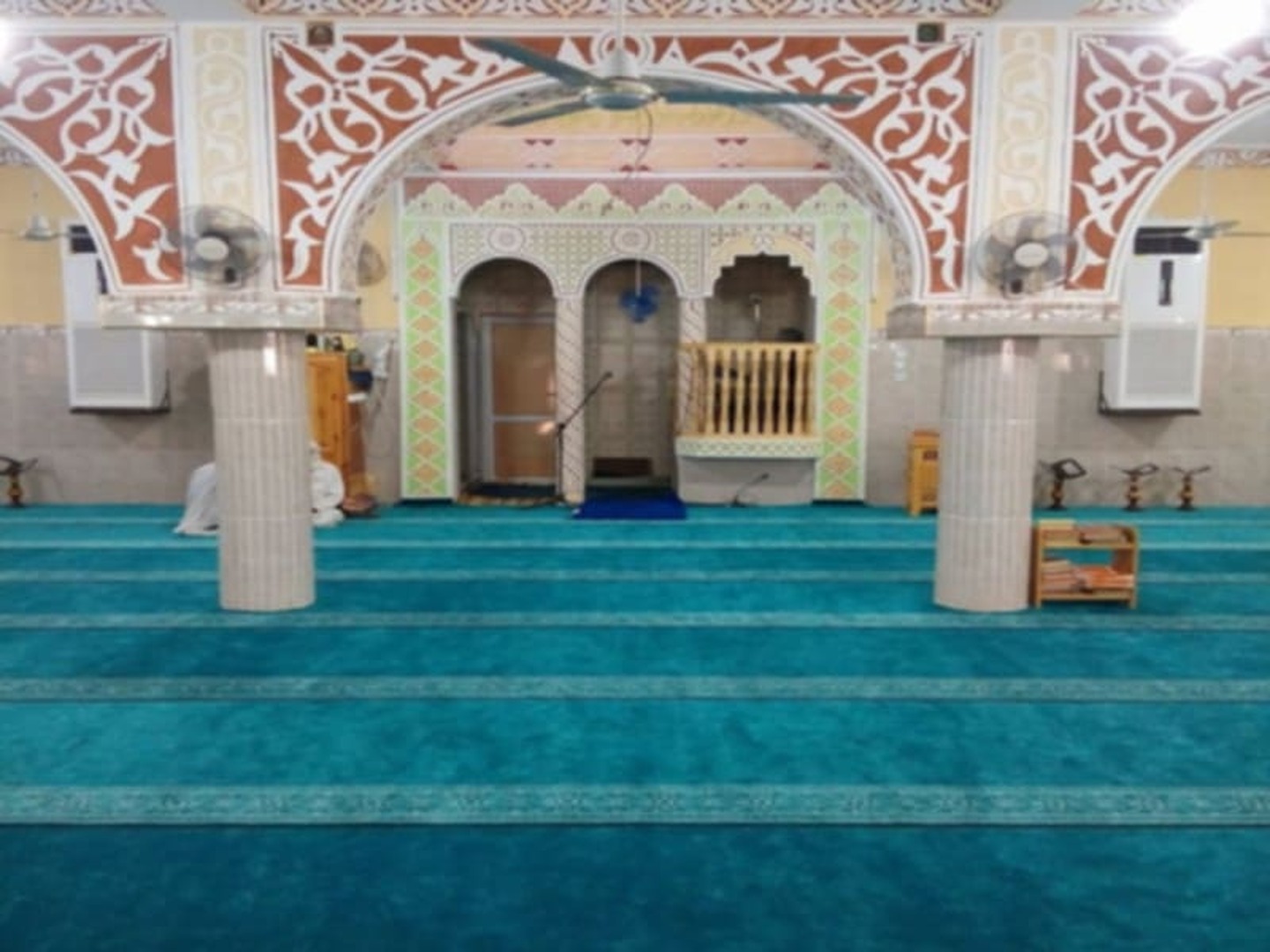 مسجد خالد بن الوليد بقصر النفيس