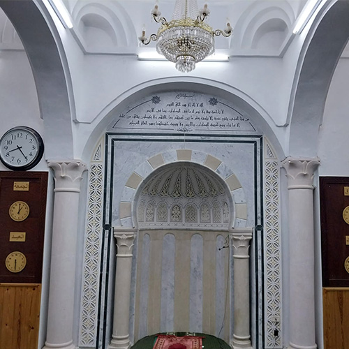 جامع اليونسيين - قشعيين