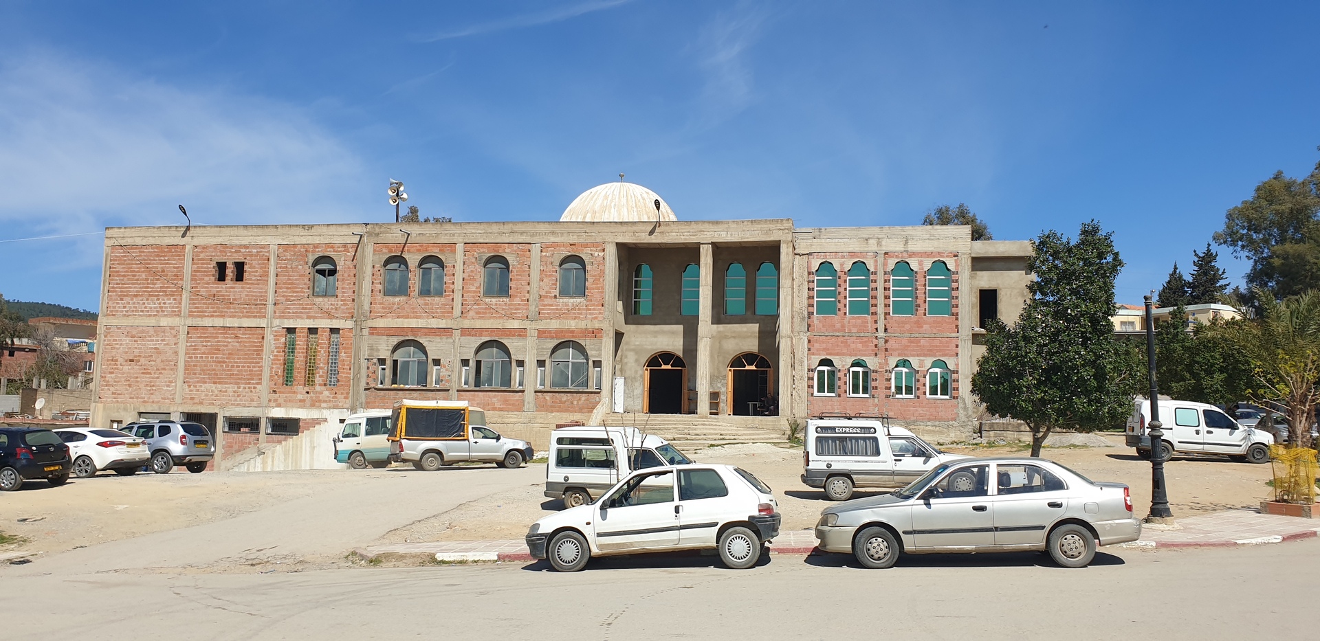 مسجد علي بن ابي طالب- عين قشرة