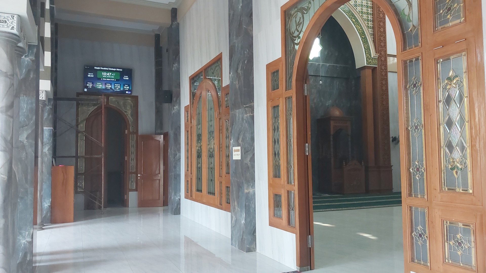 Masjid Roudlotul Muttaqin Menco