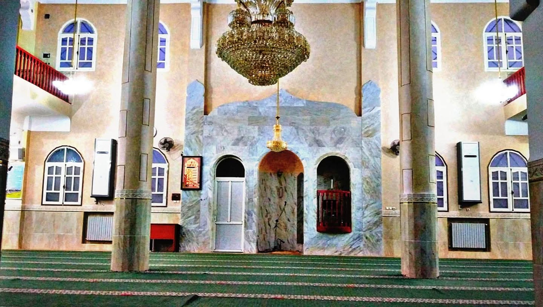 مسجد عبد الرحمن بن عوف - لفريقات