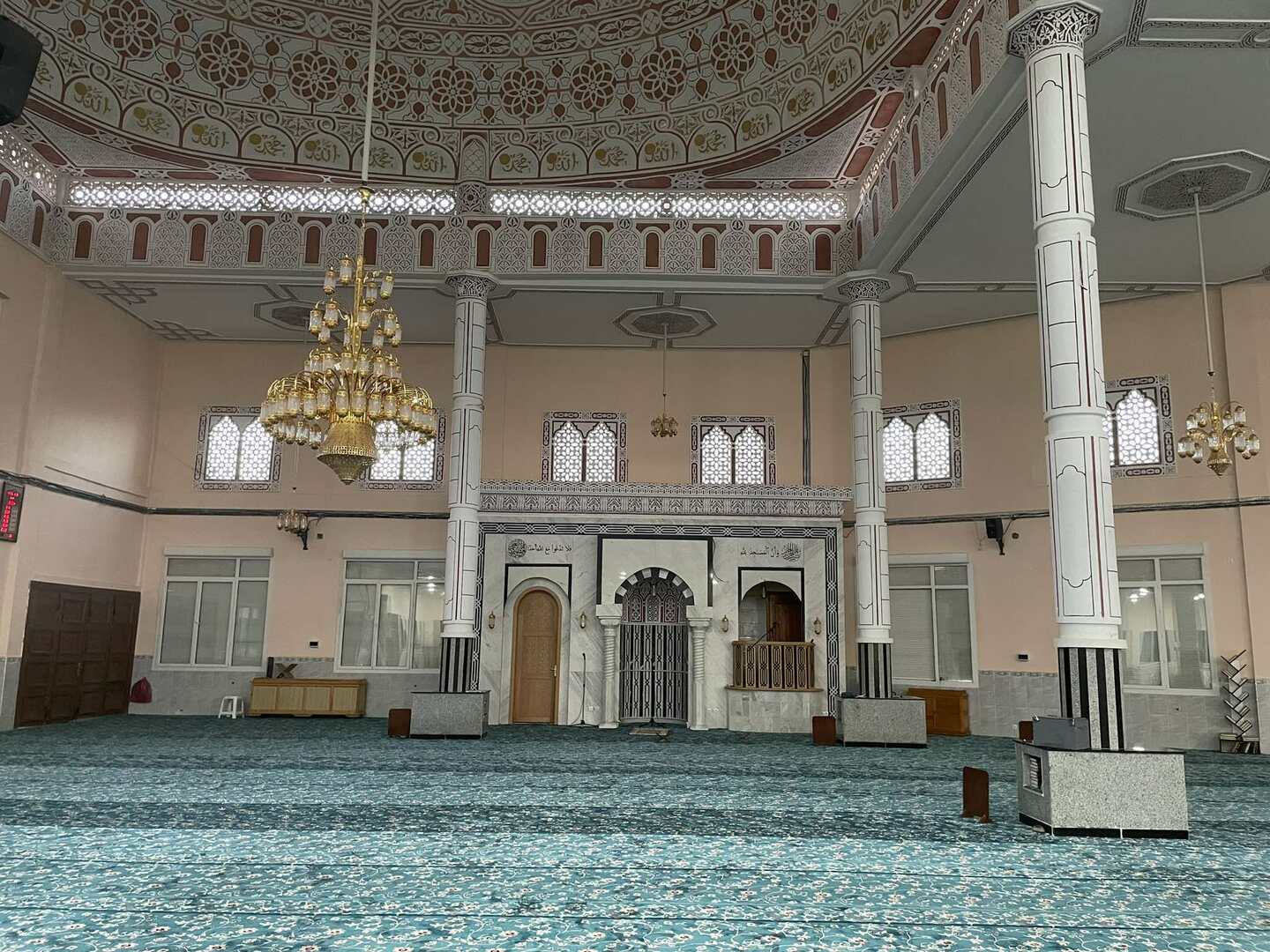 مسجد عائشة ام المؤمنين عنابة