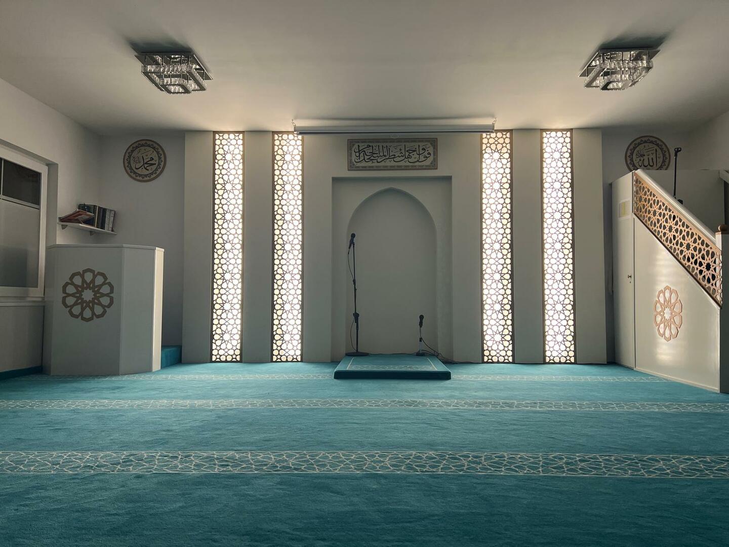 VEYS-EL KARANI CAMII