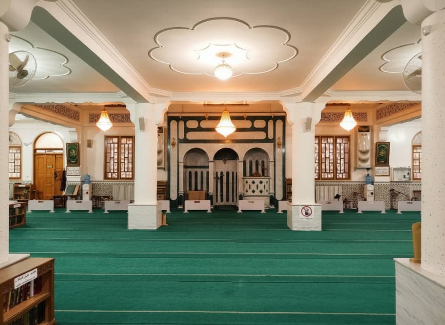 مسجد مصطفى بن بولعيد