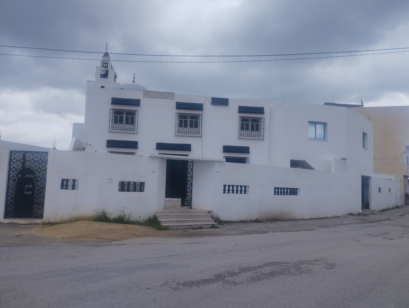 جامع عقبة بن نافع مغيرة انزال