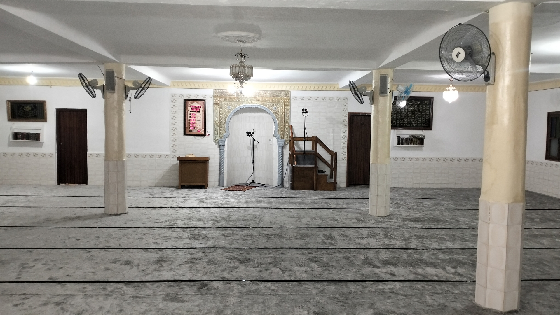 مسجد الشيخ المقراني-واد ڨوسين مركز