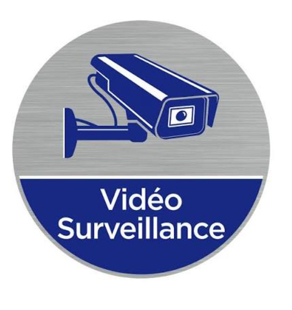 SALLE DE PRIÈRES SOUS VIDÉO SURVEILLANCE