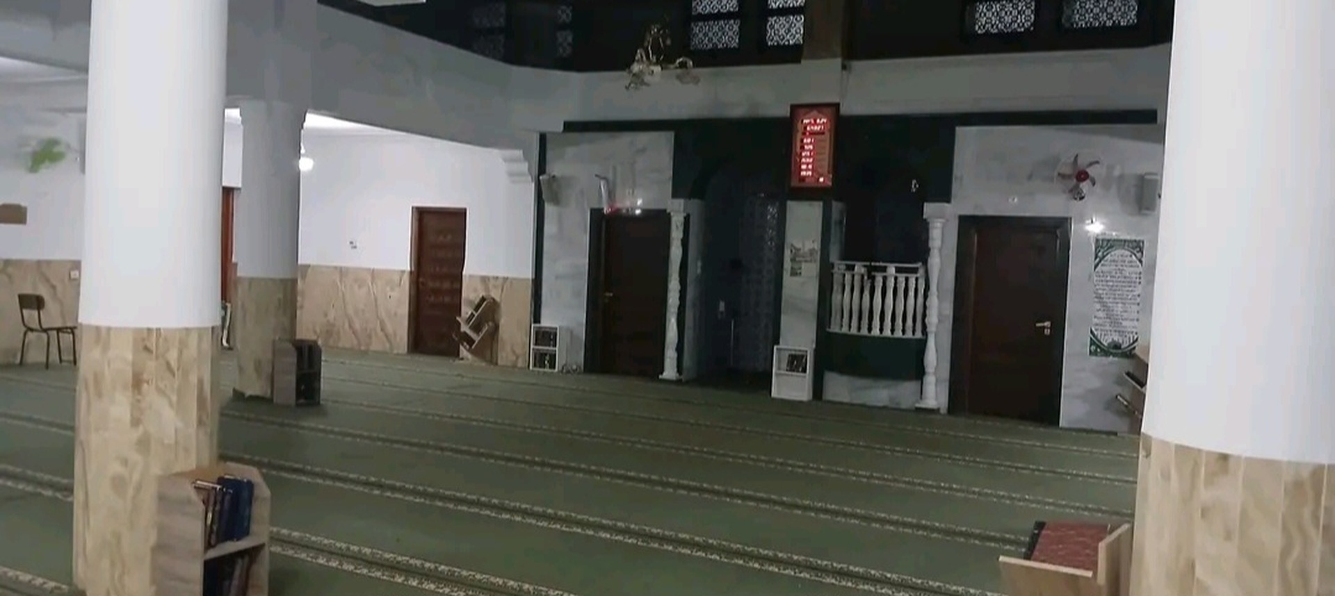 مسجد الرحمٰن عين بغلة