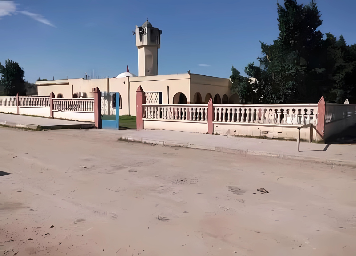 مسجد أبي بكر الصديق - عوادي مبروك