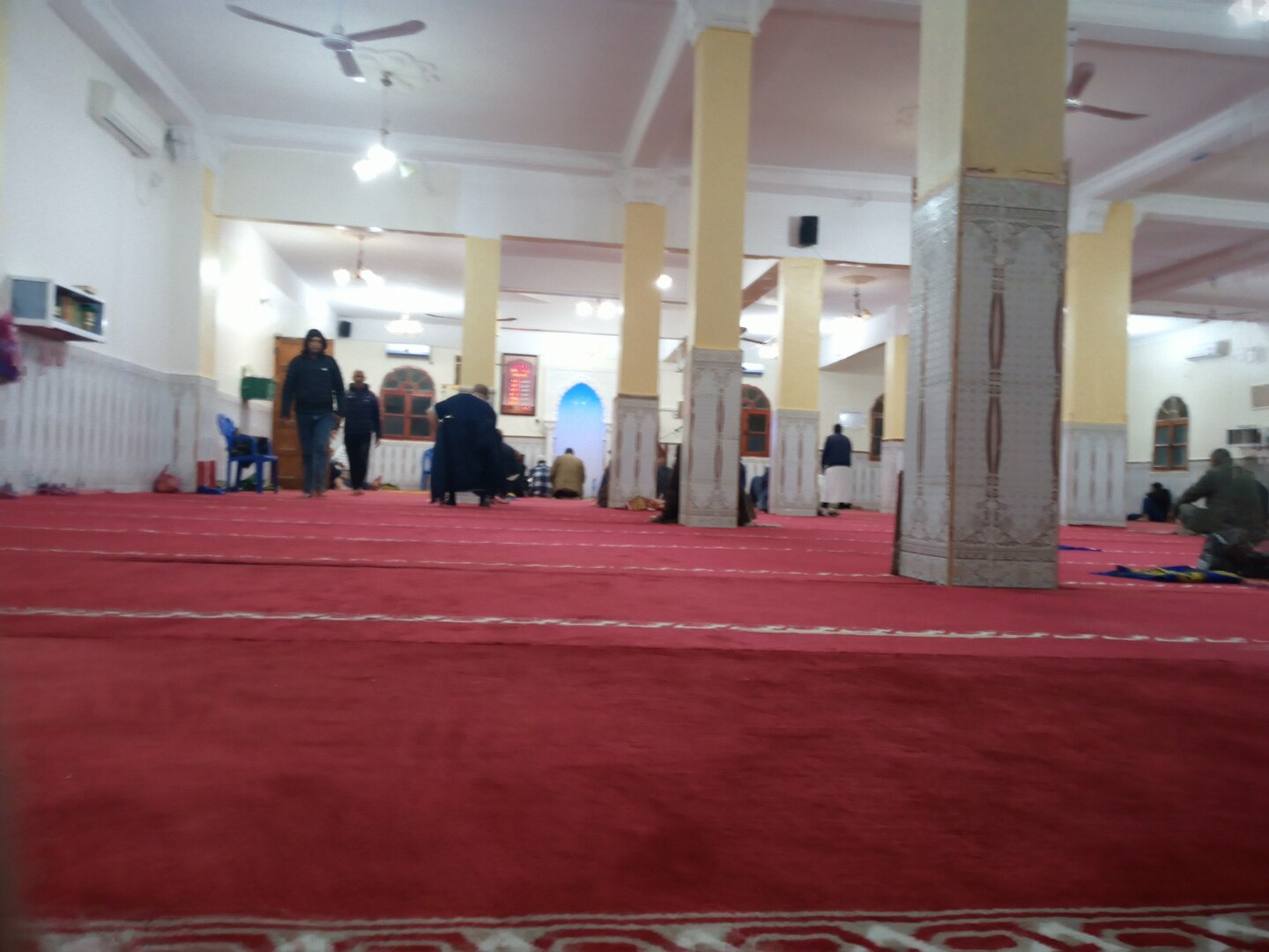 مسجد أبي بكر الصديق - عوادي مبروك