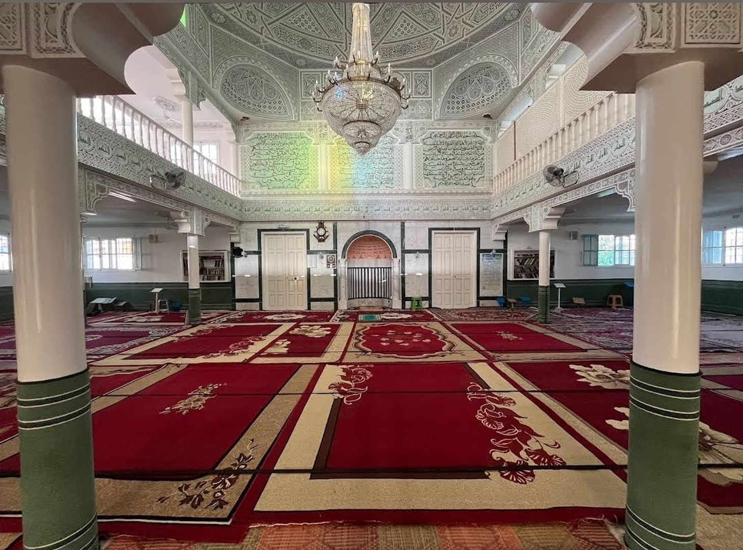 مسجد الحق - رواد
