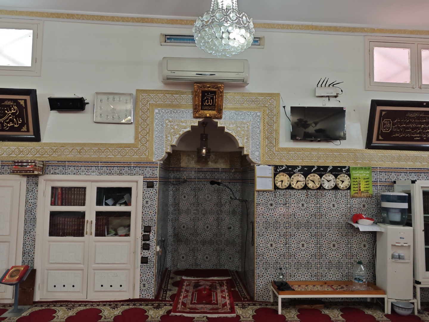 حي عادل