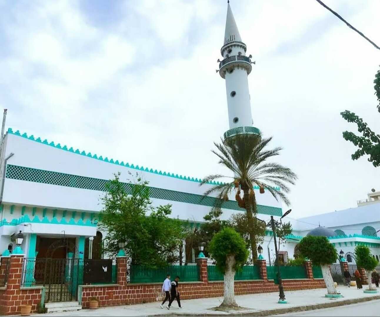 مسجد عبد الحميد بن باديس شلغوم العيد