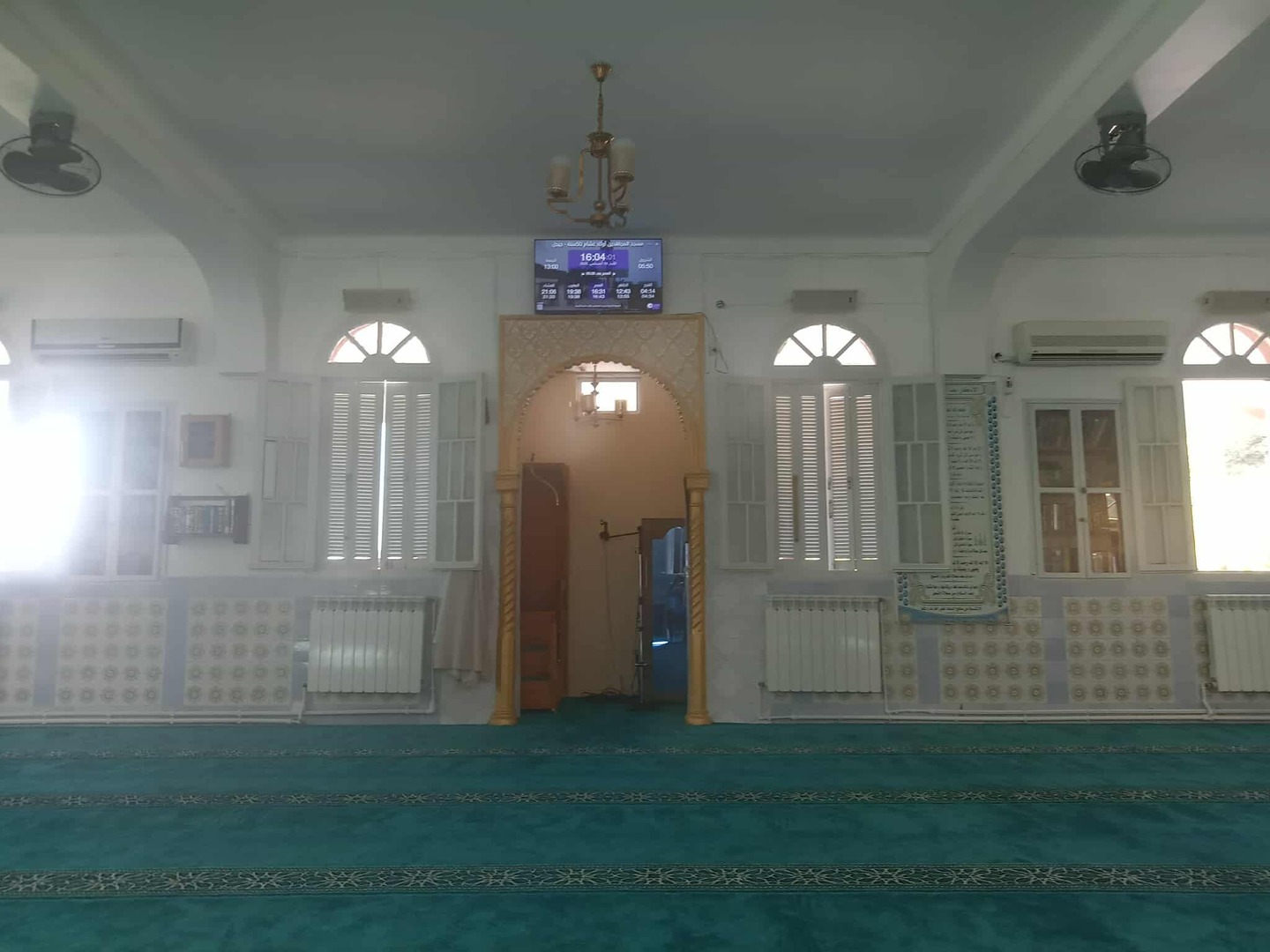 مسجد المجاهدين أولاد غشام تاكسنة
