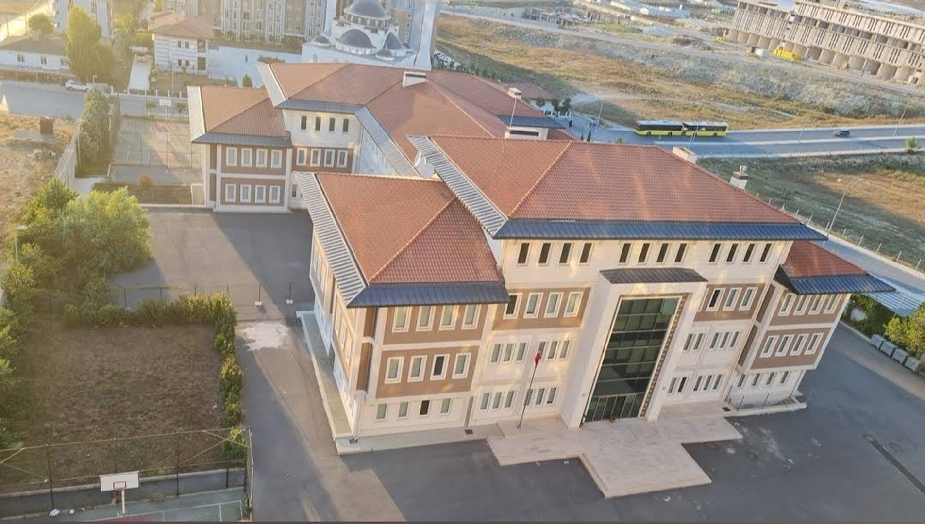 İBB Yıldırım Beyazıt İmam Hatip Camii