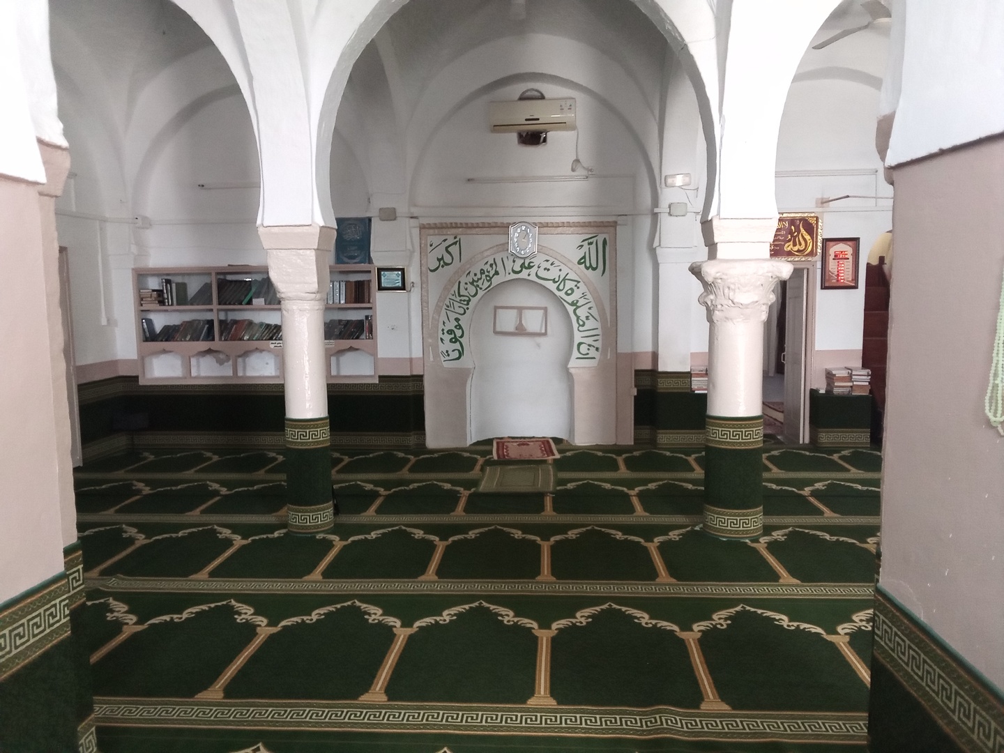 مسجد صاحب الطابع - اللّوزة