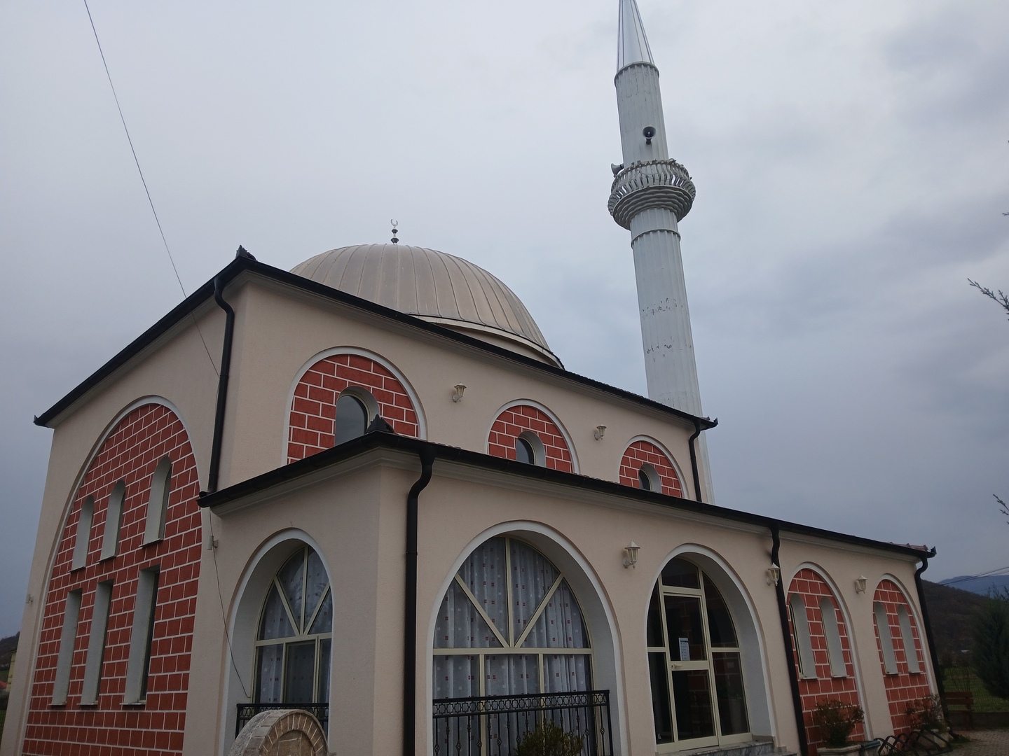 Xhamia "Nurul Hadij"