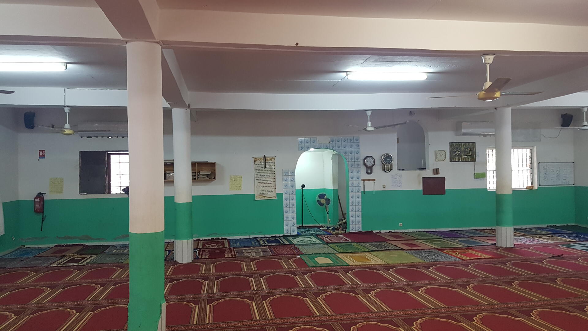 مَسْجِد الْجُمُعَةِ النور مُسَمُدُ