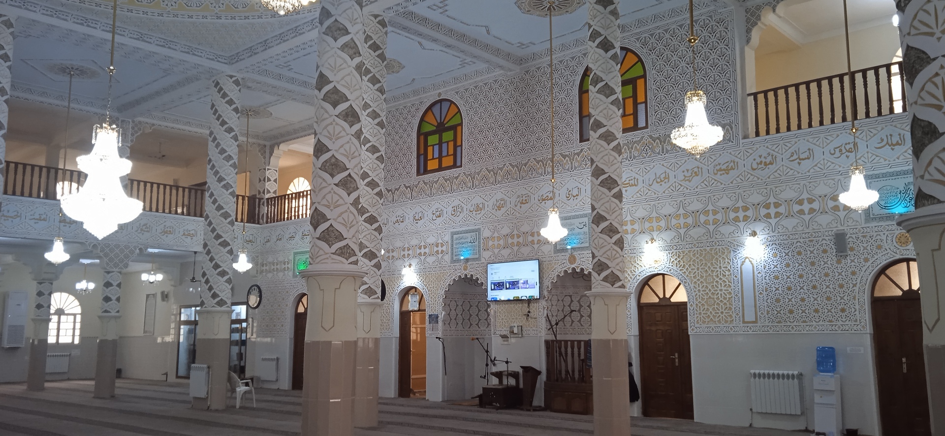 مسجد أبي بكر الصديق عين البرد