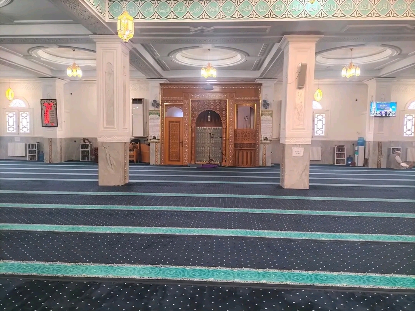 مسجد عمر الفاروق-حي الإخوة عباس