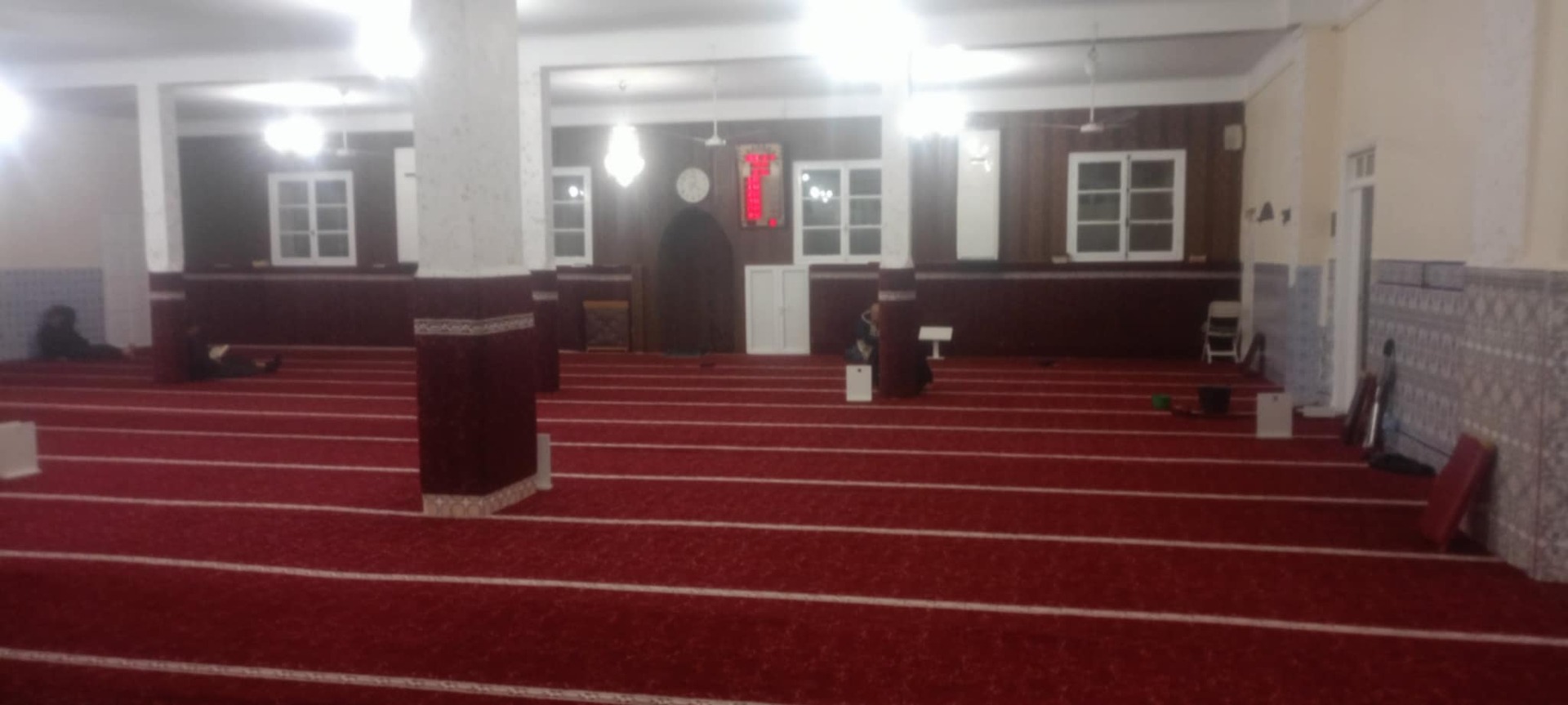 مسجد عمر بن الخطاب خميستي المدينة