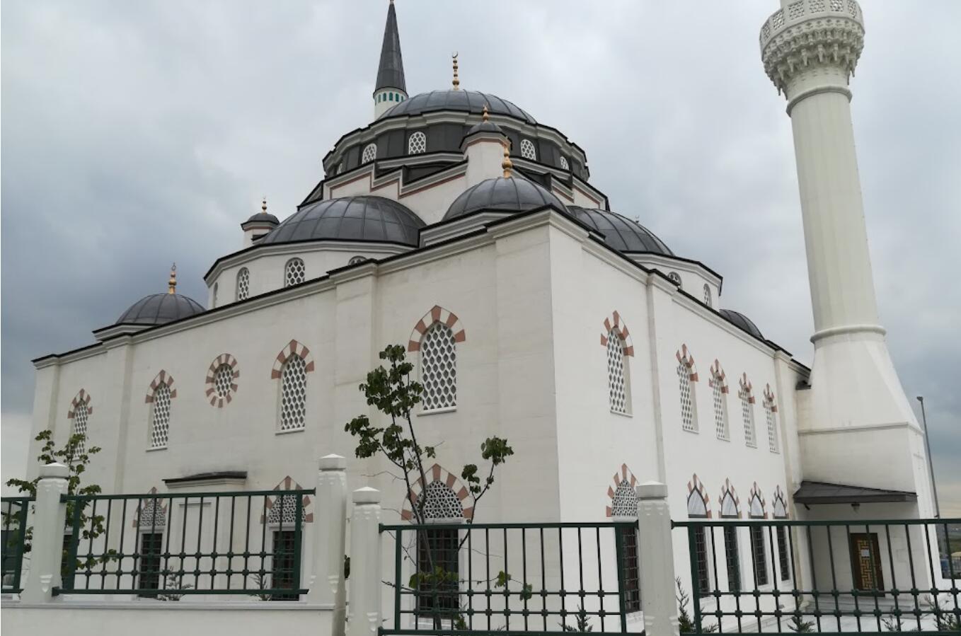 KUTÜL AMÂRE CAMİİ