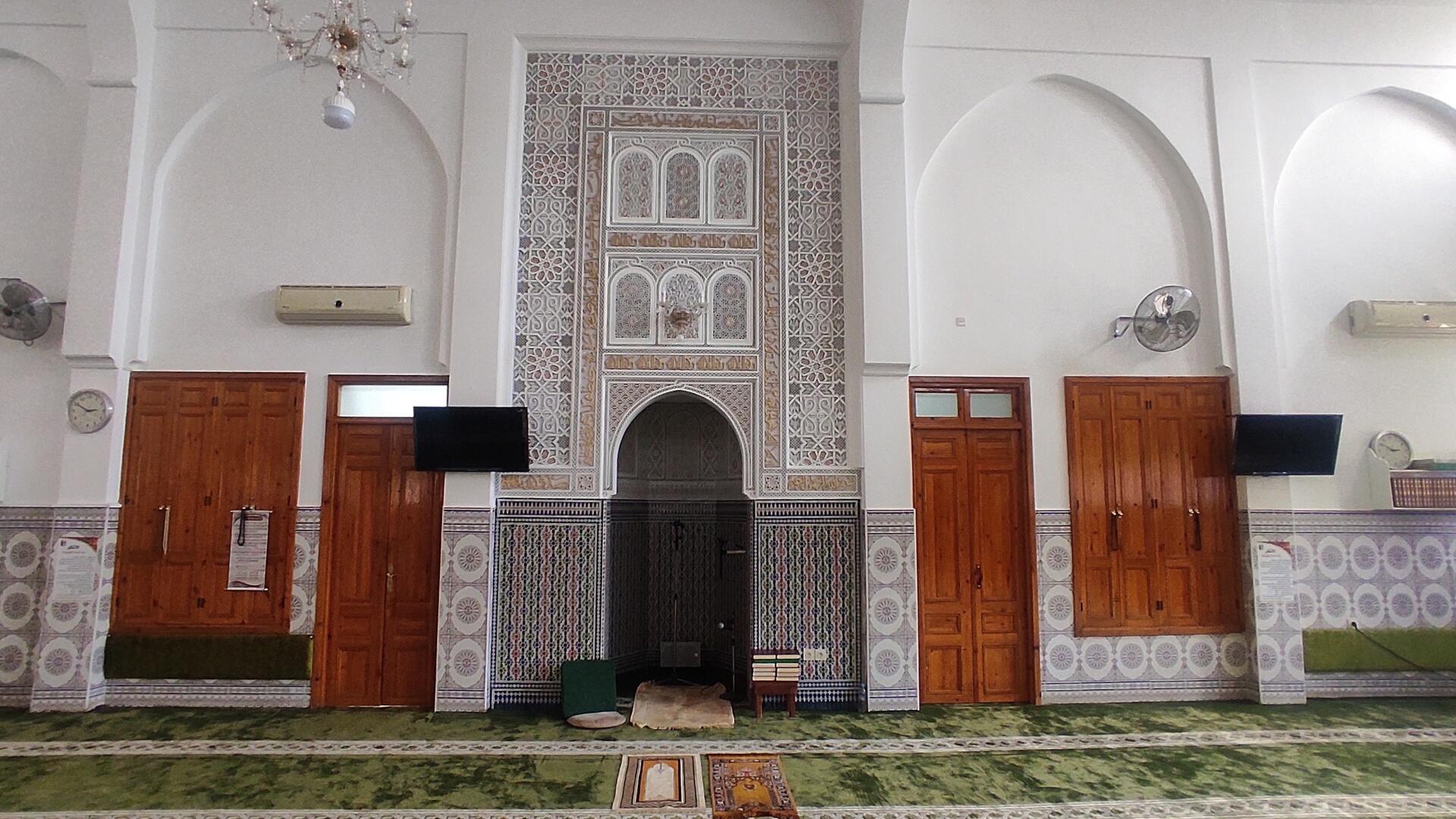مسجد القرويين - حي مبروكة