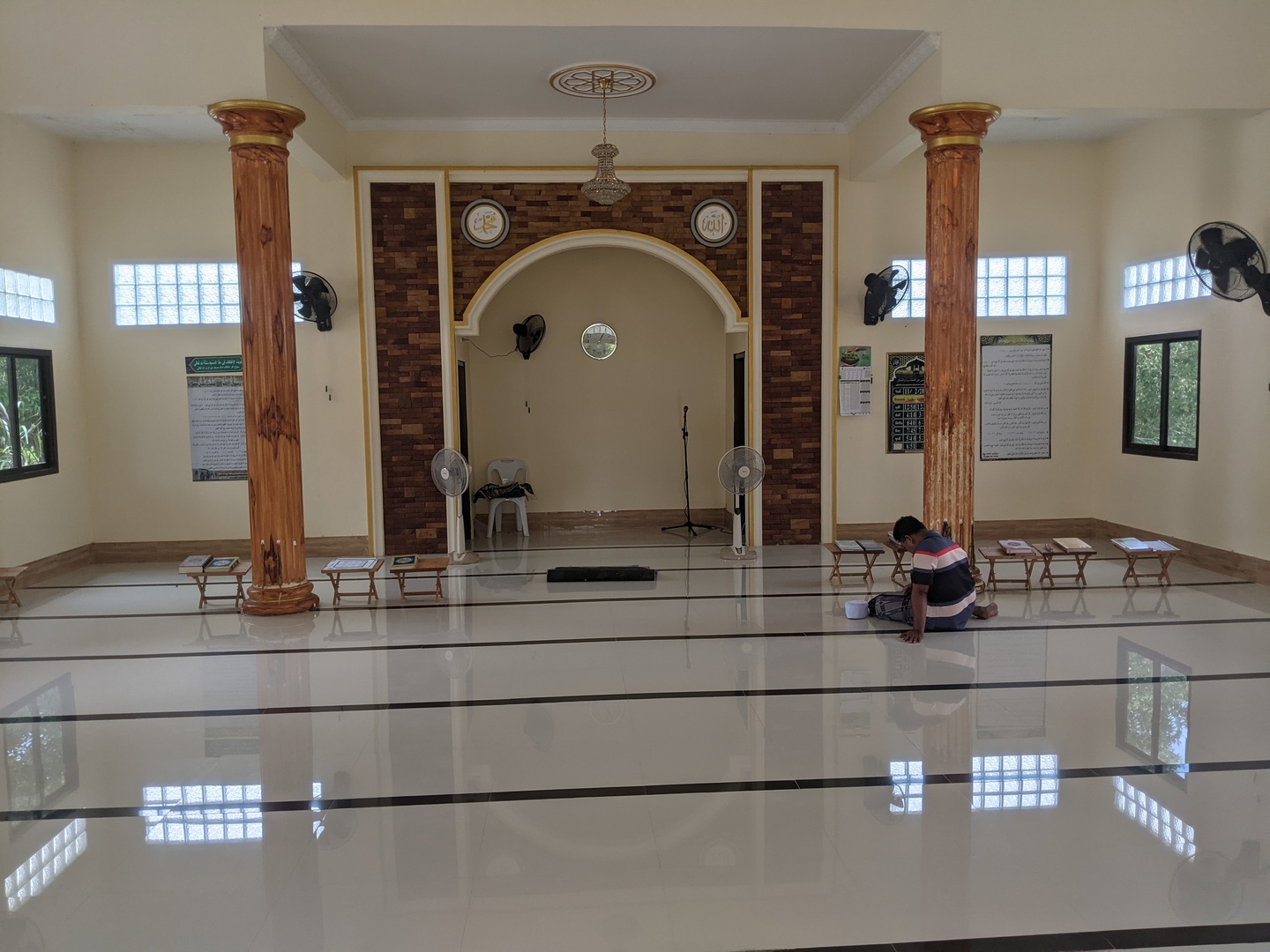 MASJID NUR REDA (AYATA)