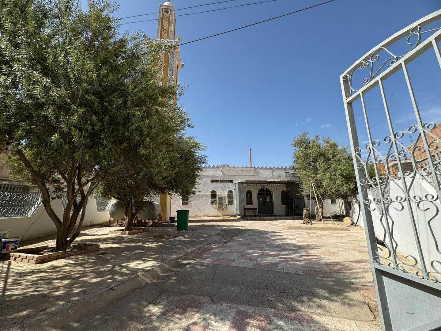 مسجد على ابن ابي طالب (الخربة)