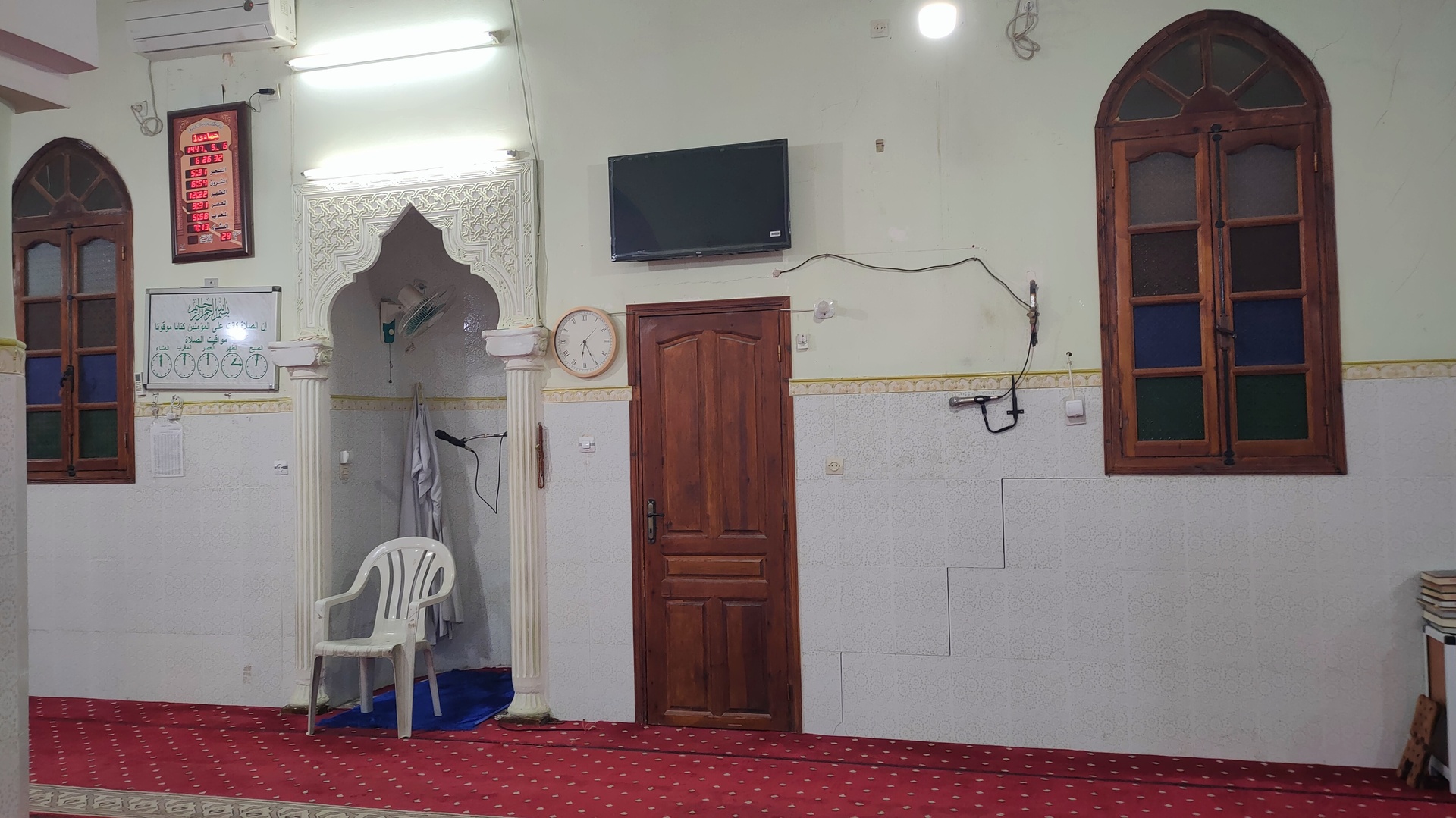 مسجد الإمام مالك )حي شبوعات(مخادمة