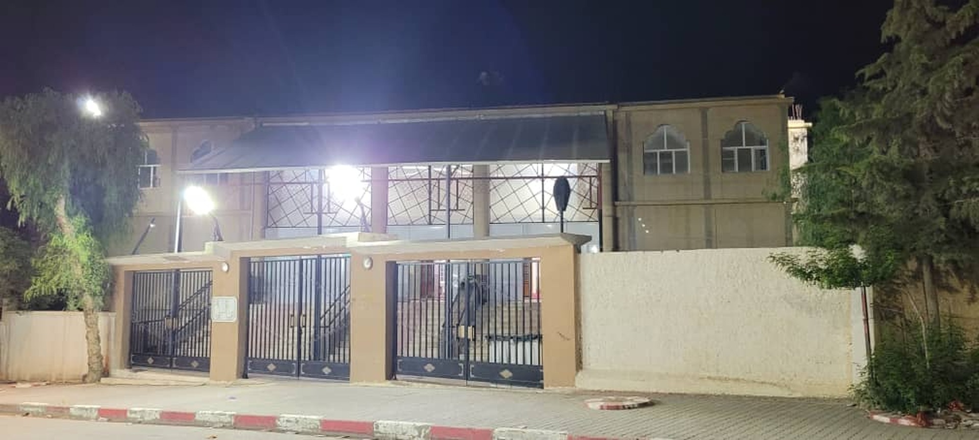 مسجد عمر بن الخطاب عوين زريقة