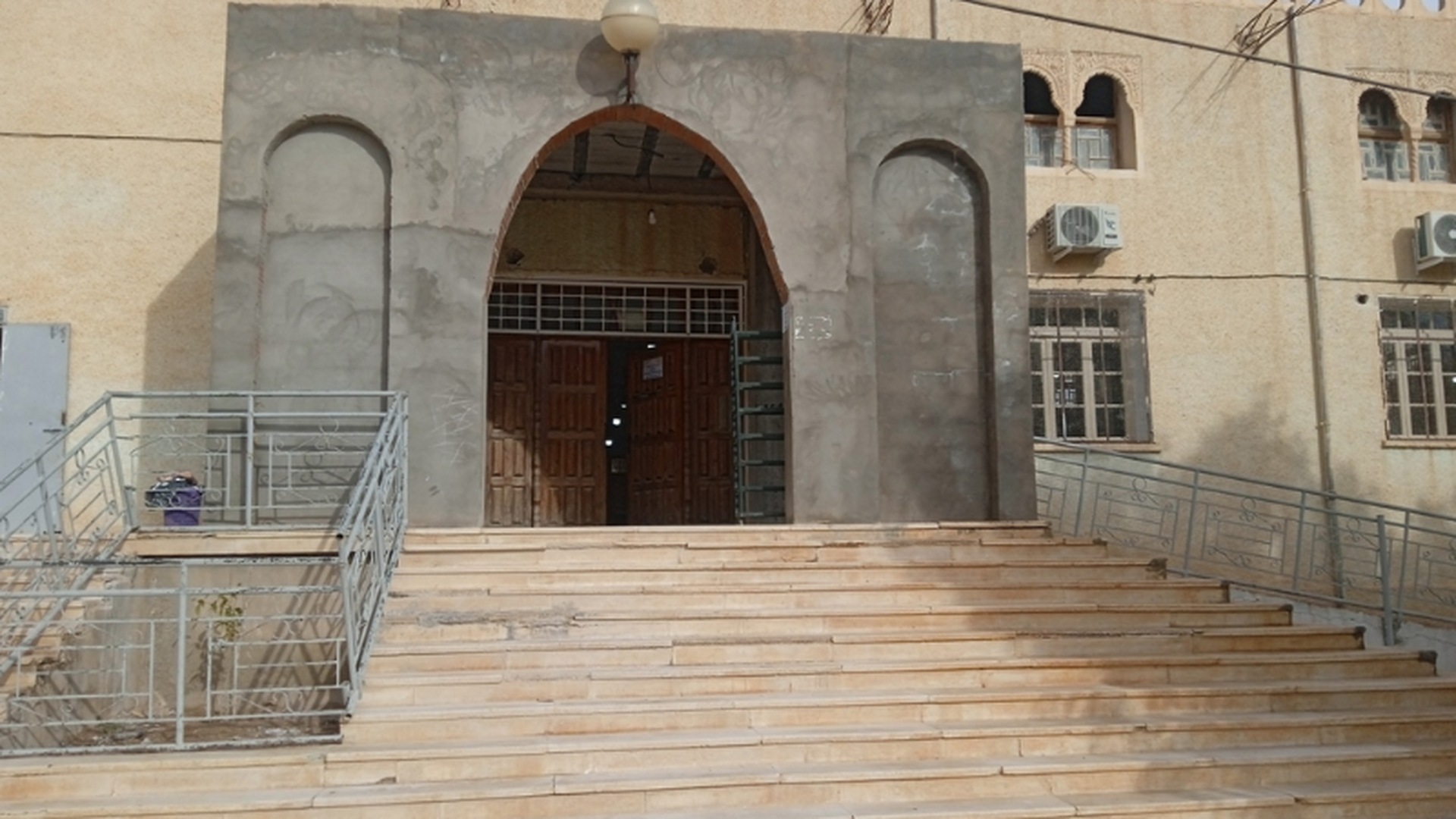 مسجد القدس - عين الملح