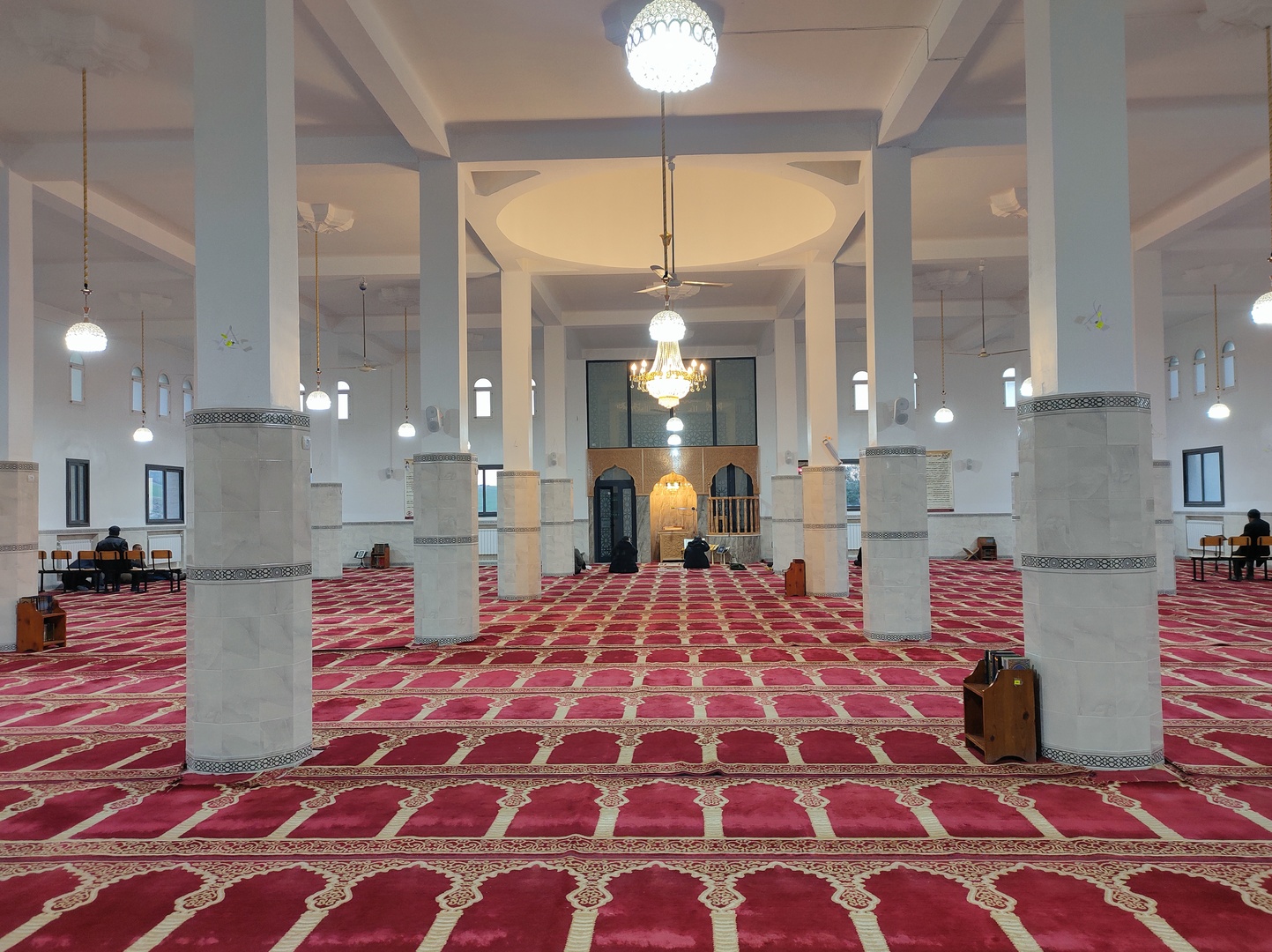 مسجد الخلفاء الراشدين