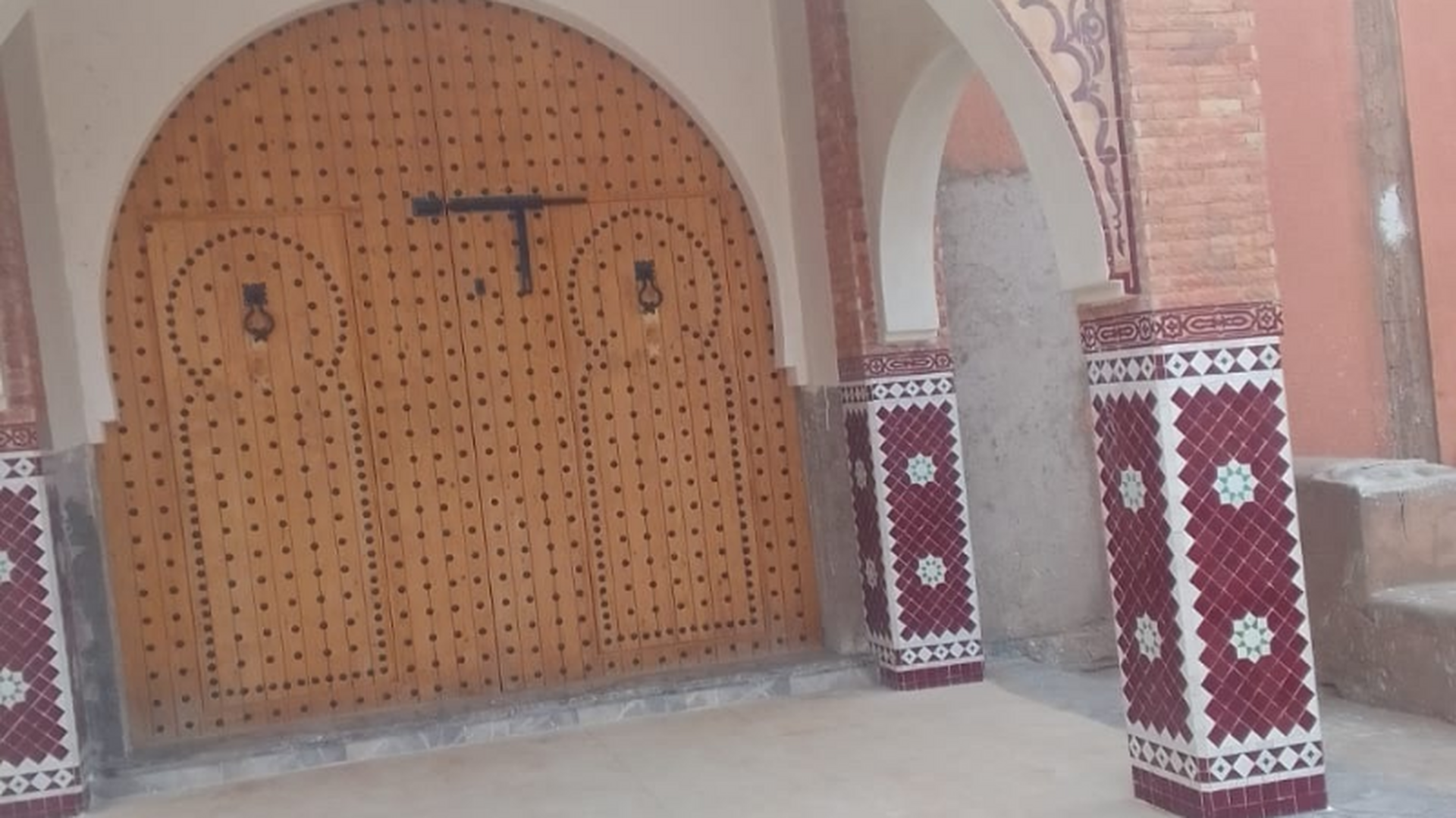مسجد النور تلونة
