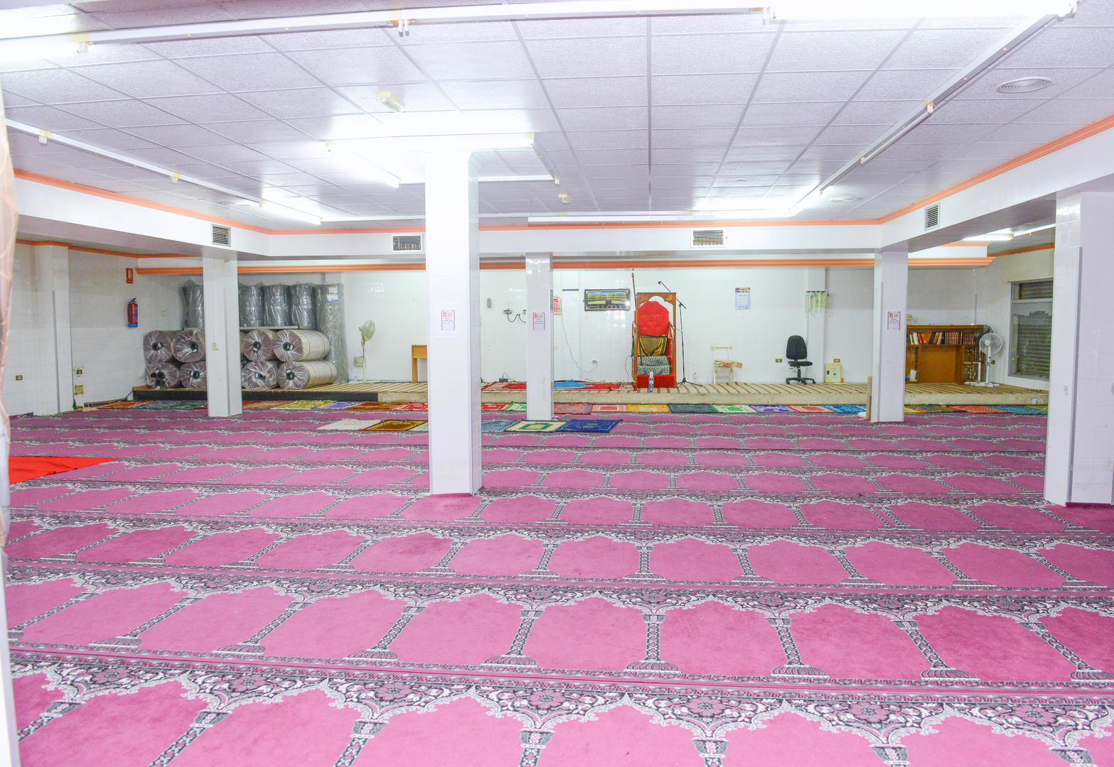 مسجد السلام الرولدان