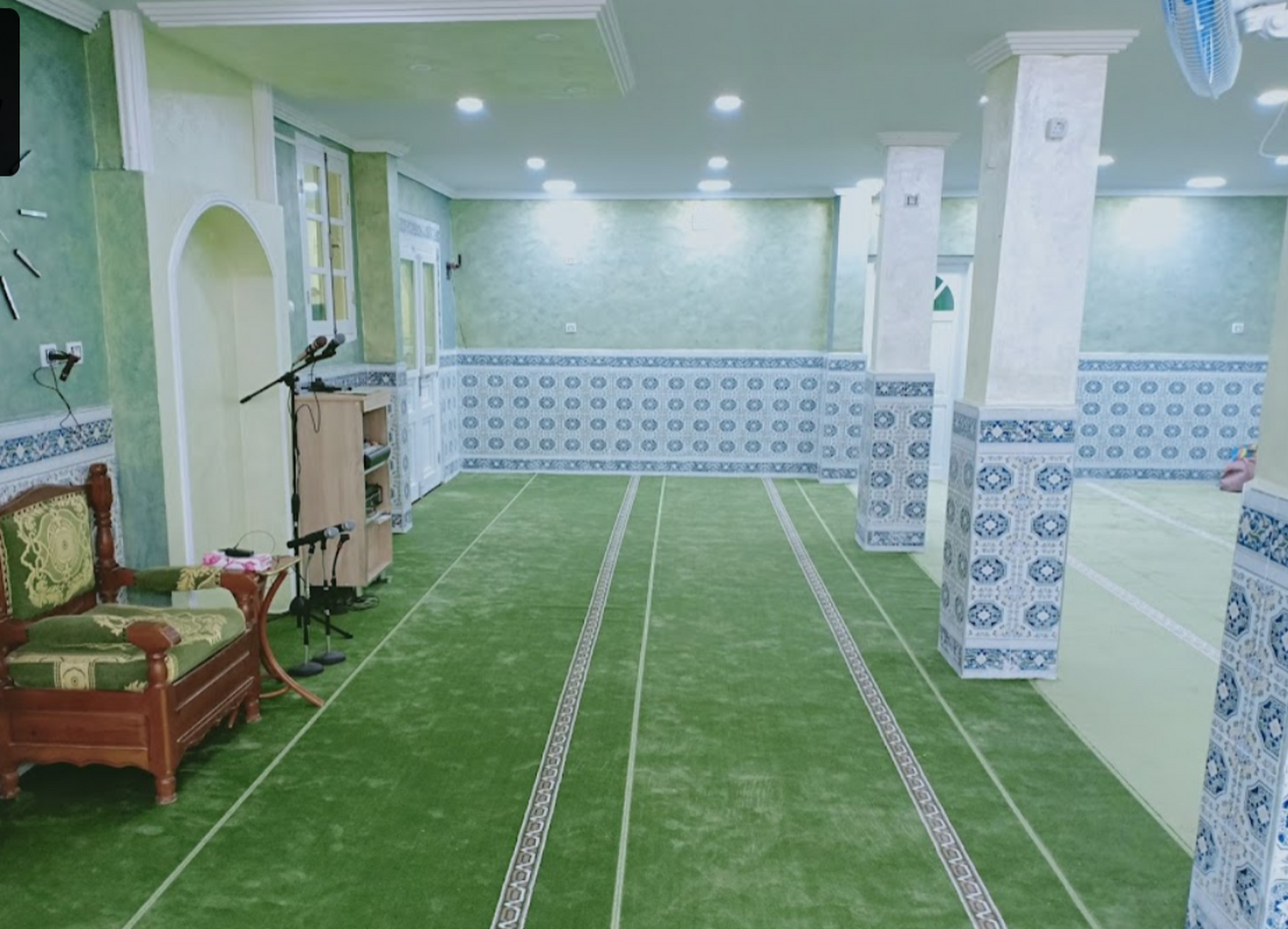 الزاوية التّابعية الحرة بالحجاج