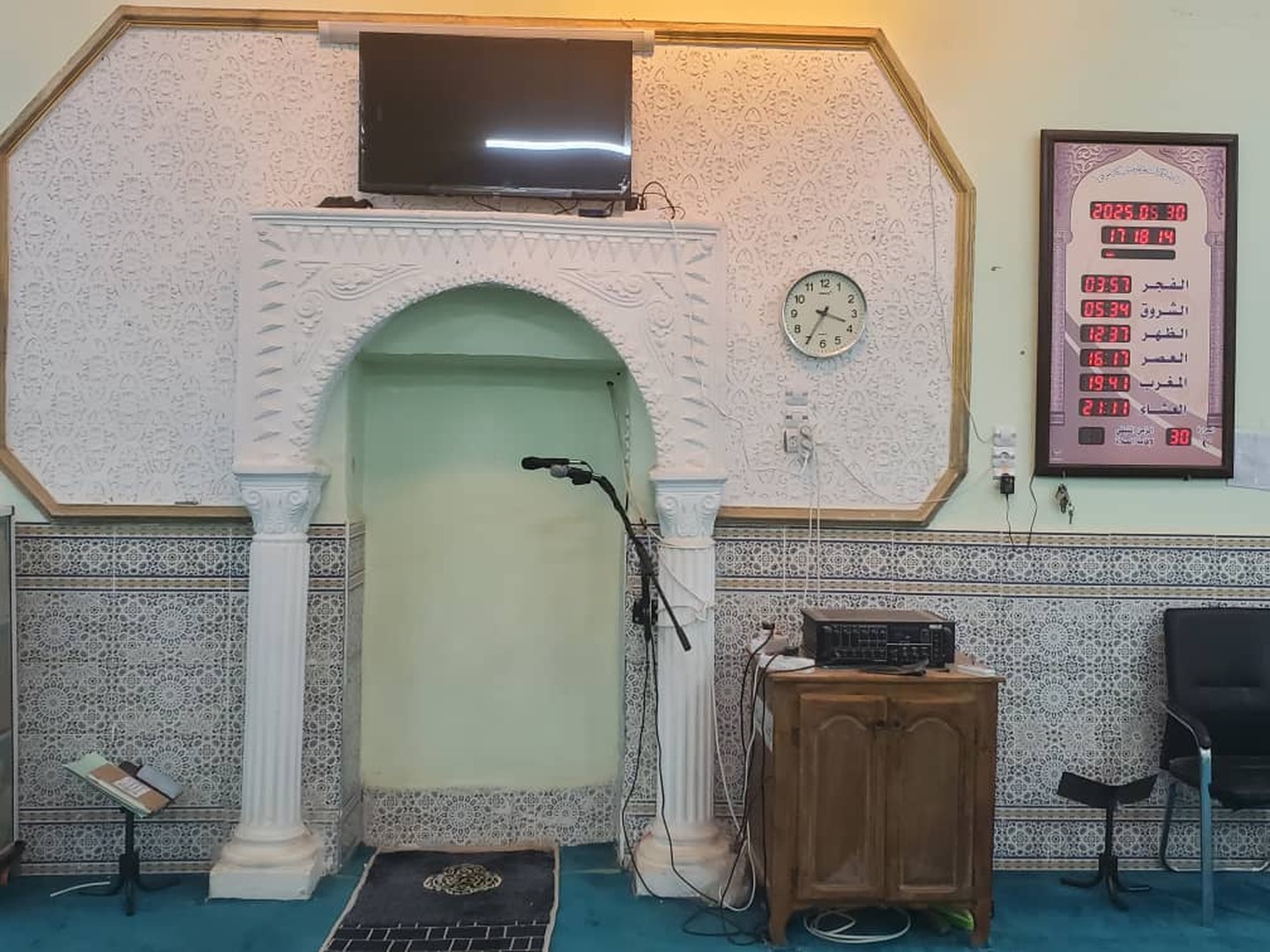 مسجد العبــــازات