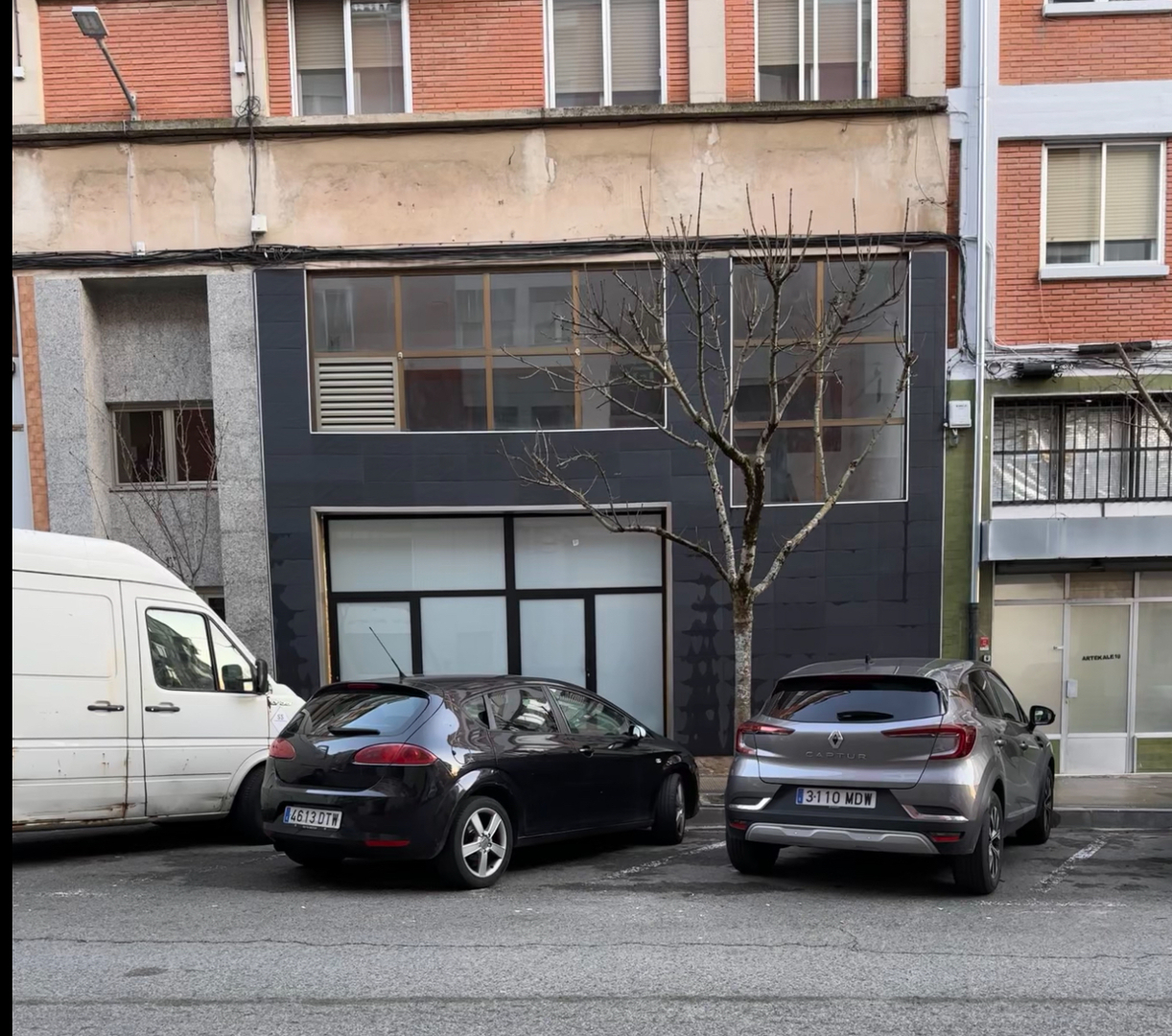 MEZQUITA BERRIOZAR ASSADAK مسجد بيريوزار