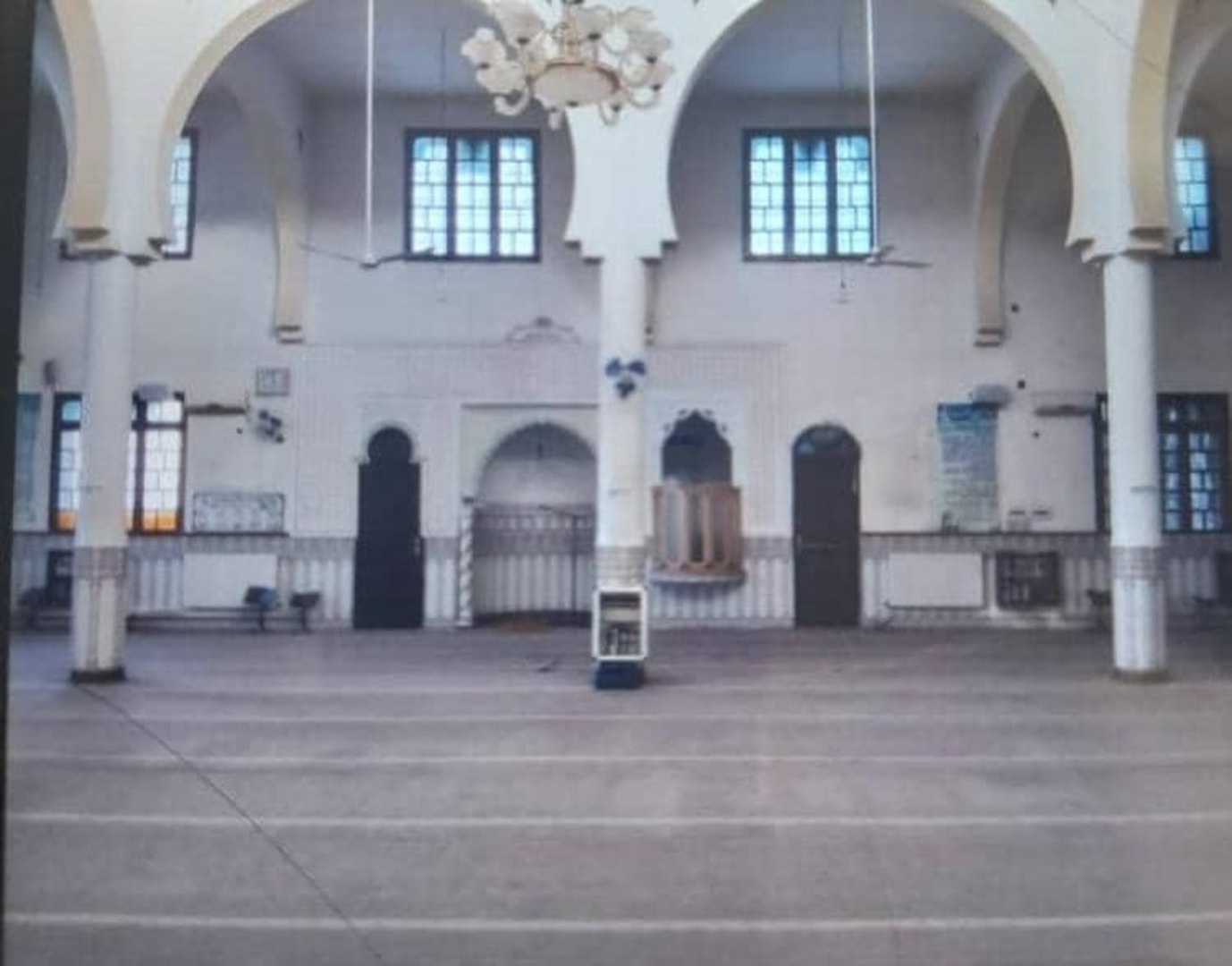 مسجد أبو بكر  الصديق الڨراعشة