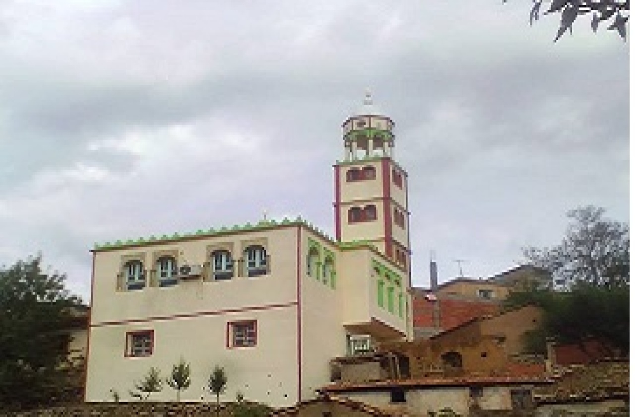 مسجد  ايت قالالة - عين-القراج