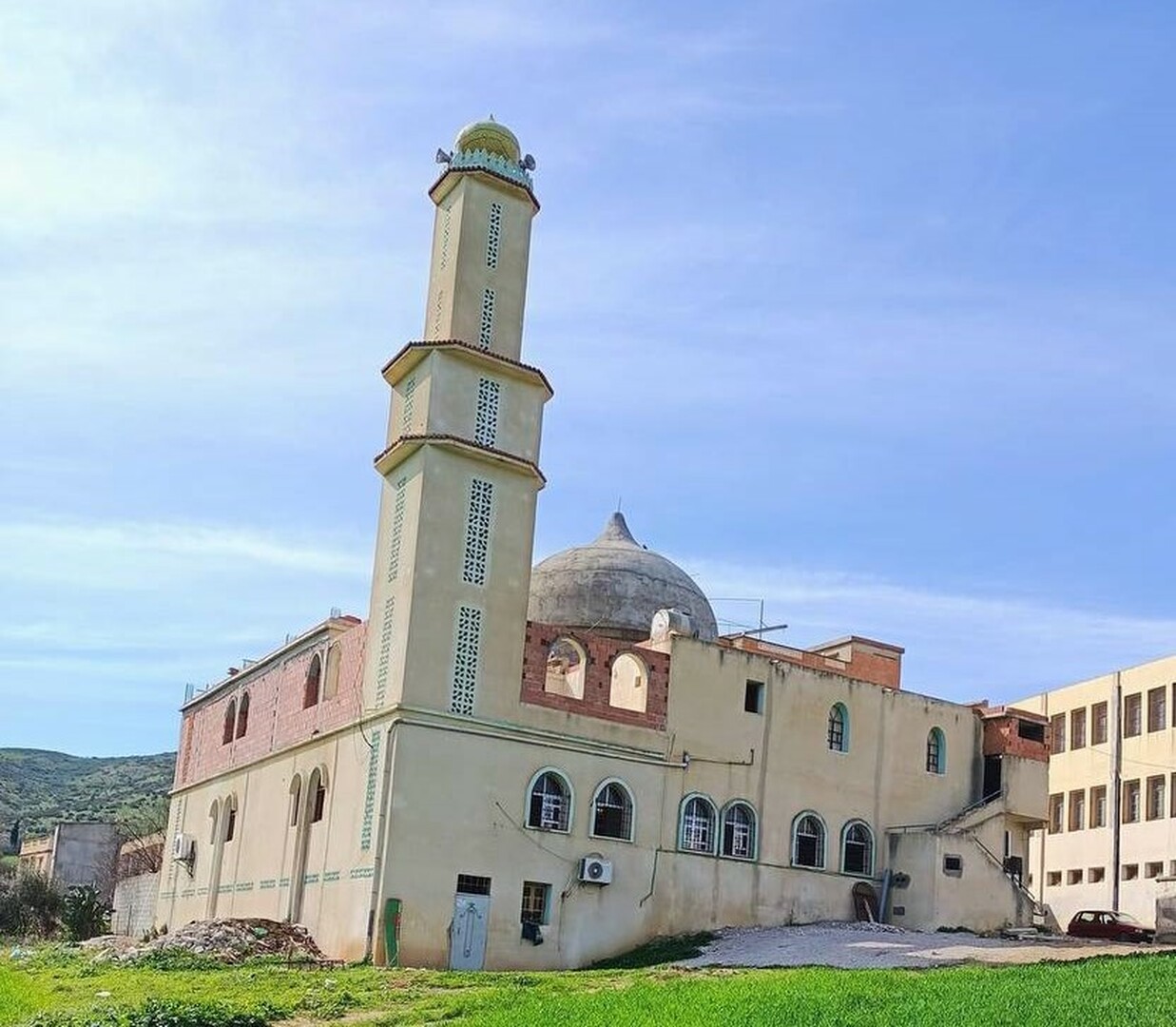 مسجد الشهداء لنتية