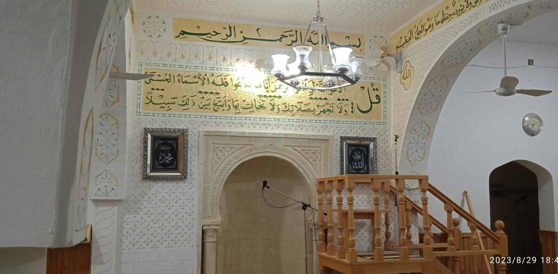 جامع قصر الزاوية