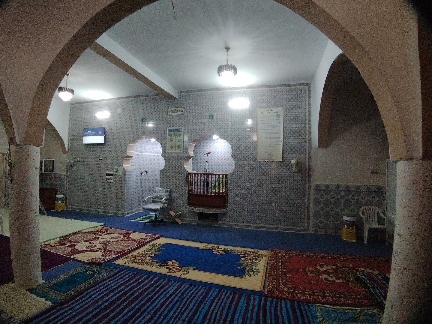 مسجد عمران بن حصين عين كبيرة